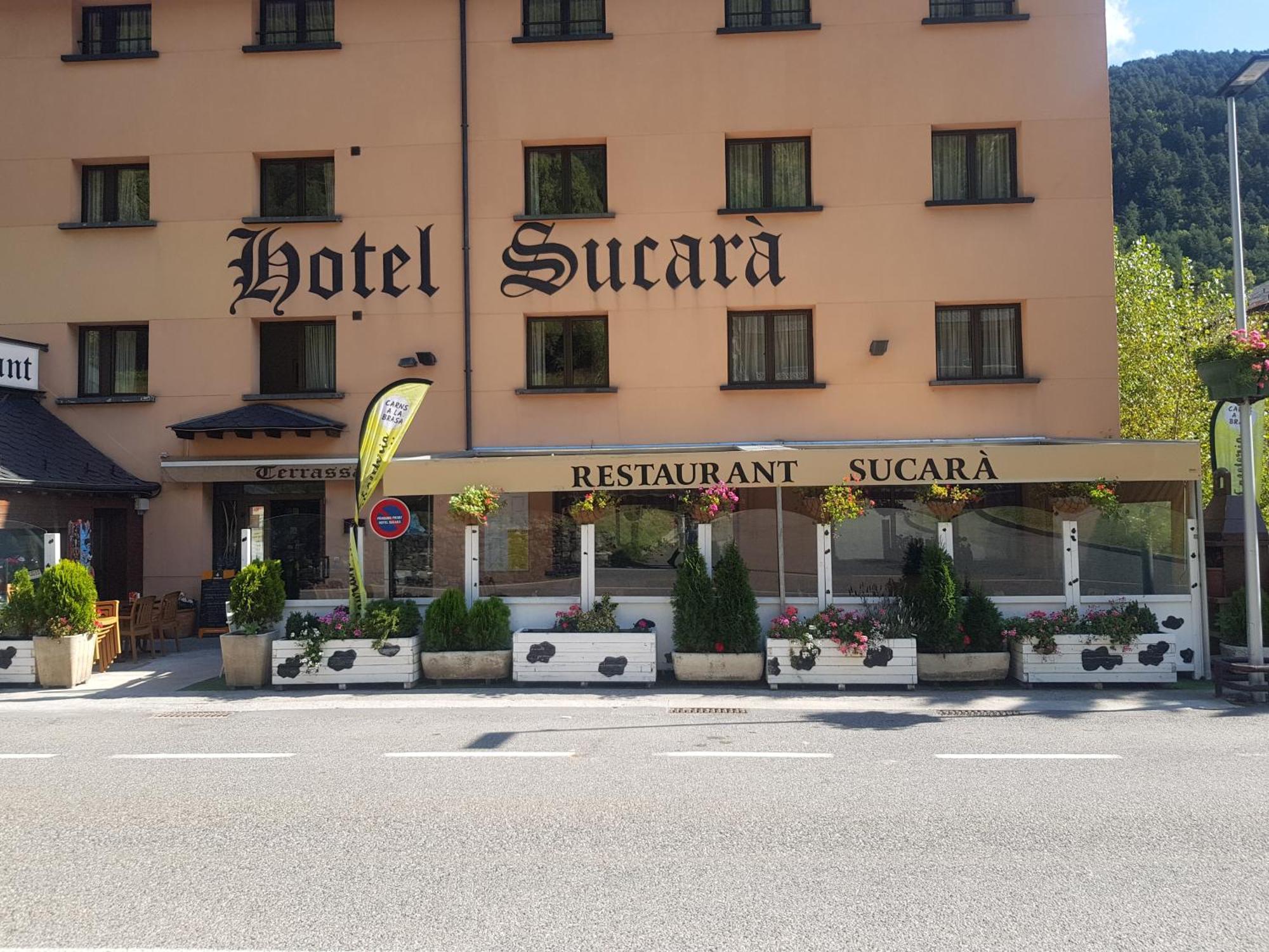 Hotel Sucara La Cortinada Buitenkant foto
