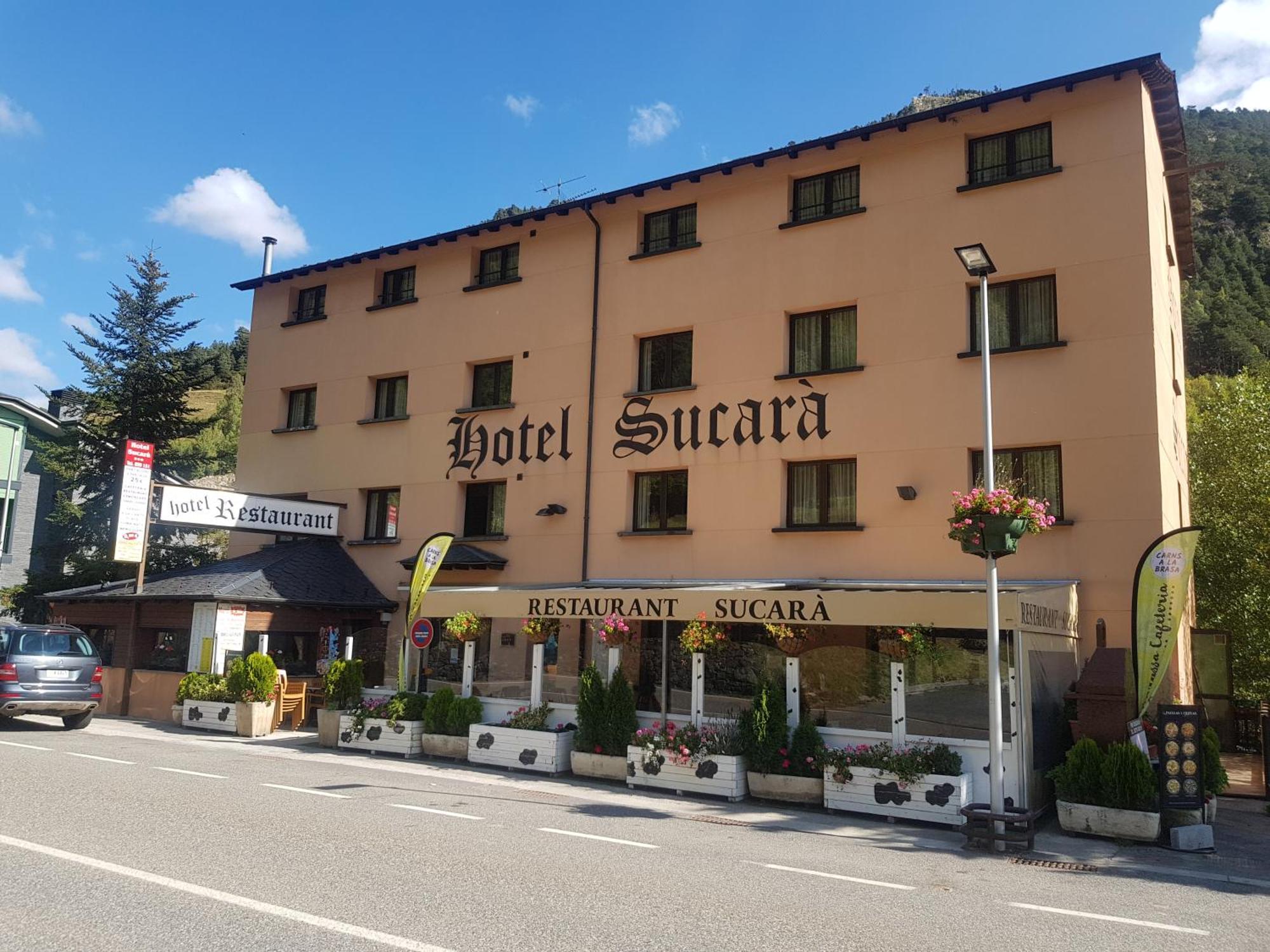 Hotel Sucara La Cortinada Buitenkant foto