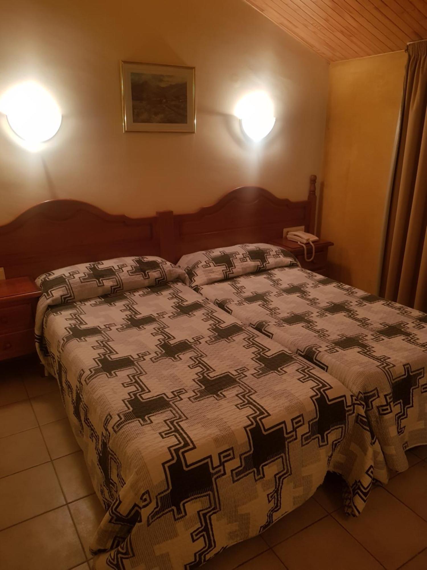 Hotel Sucara La Cortinada Buitenkant foto