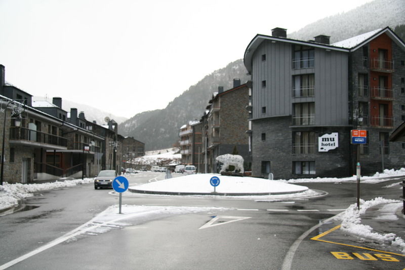 Hotel Sucara La Cortinada Buitenkant foto