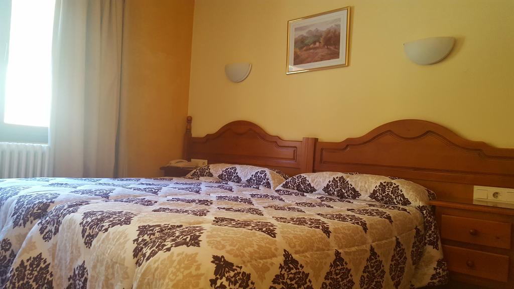 Hotel Sucara La Cortinada Buitenkant foto